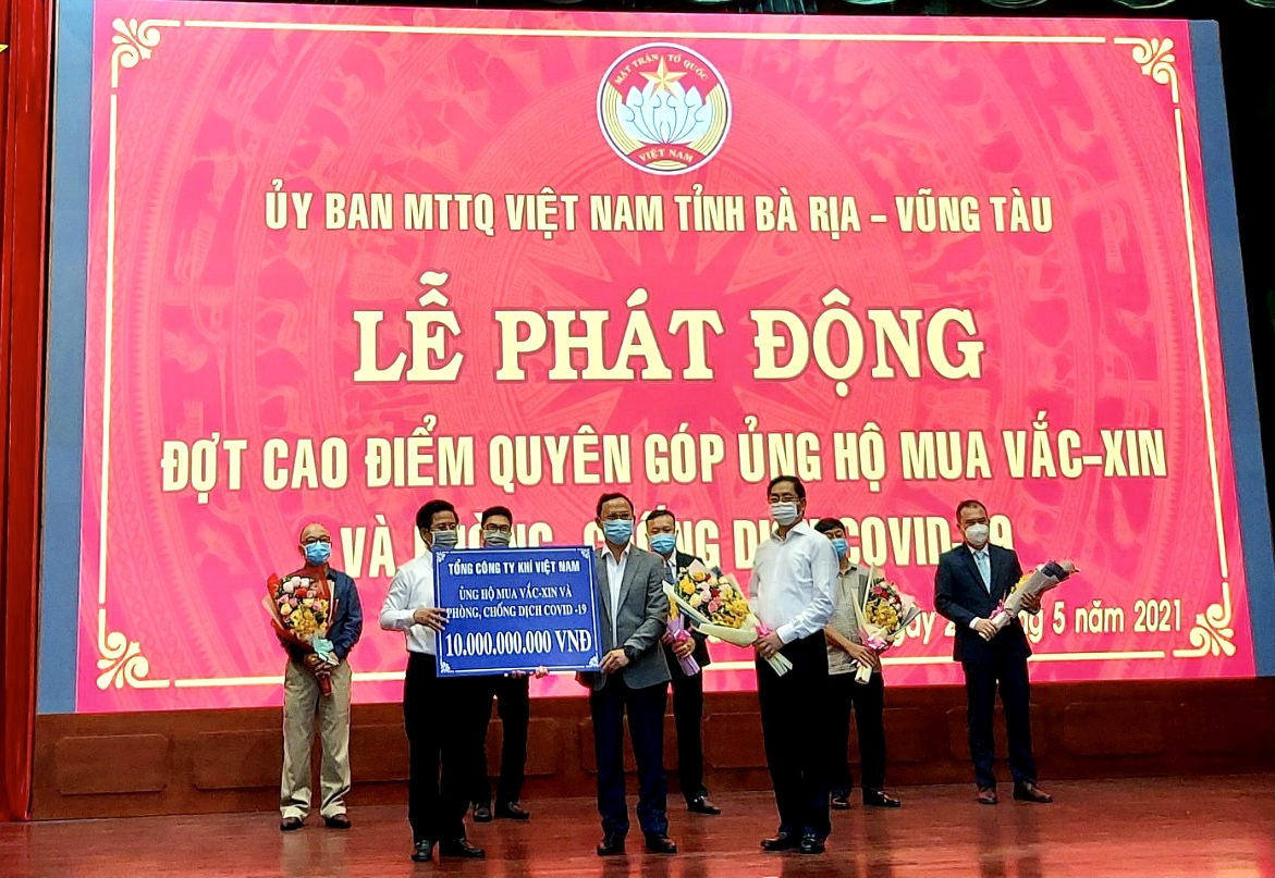 2 ung ho cac dia phuong